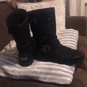 UGG size 10 black buckle boots